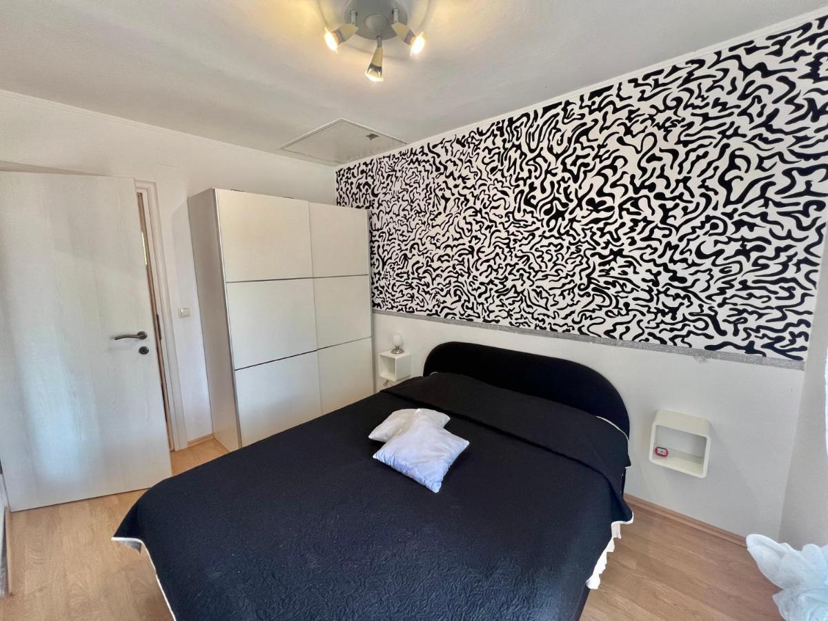Apartments In Dramalj 45034 Екстериор снимка