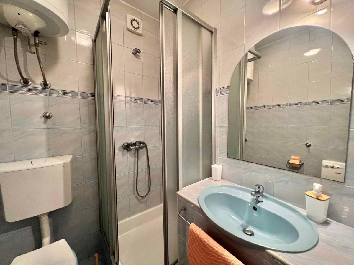 Apartments In Dramalj 45034 Екстериор снимка