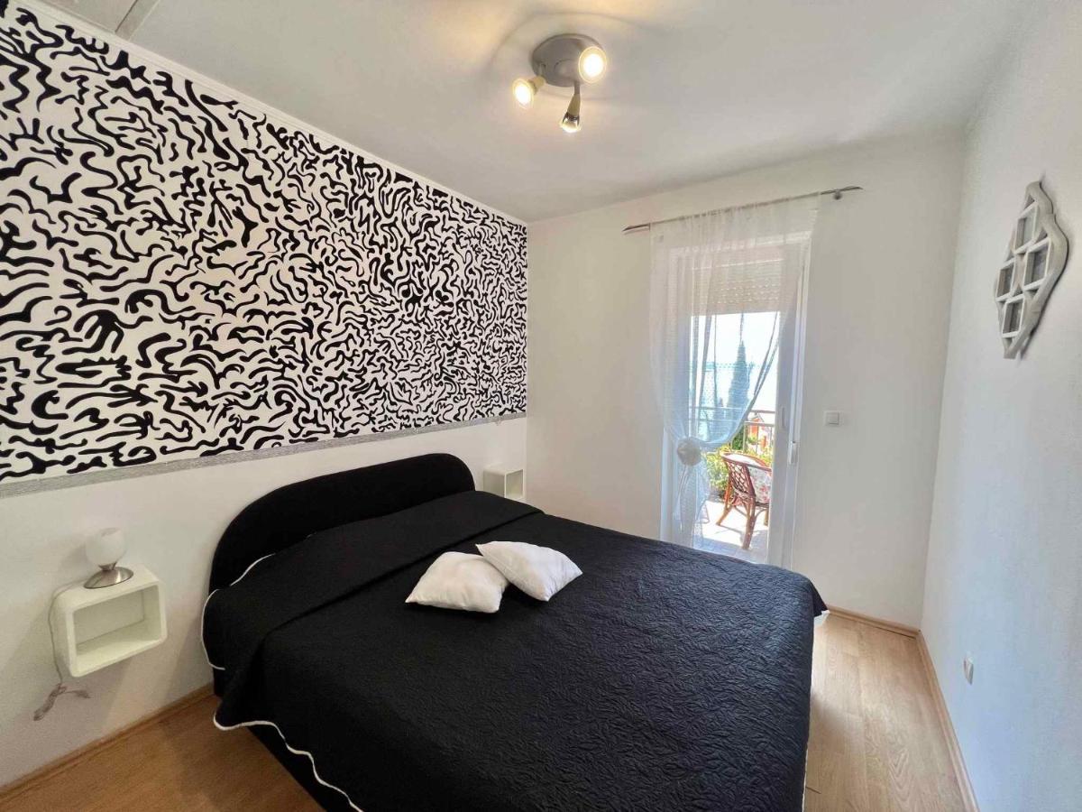 Apartments In Dramalj 45034 Екстериор снимка